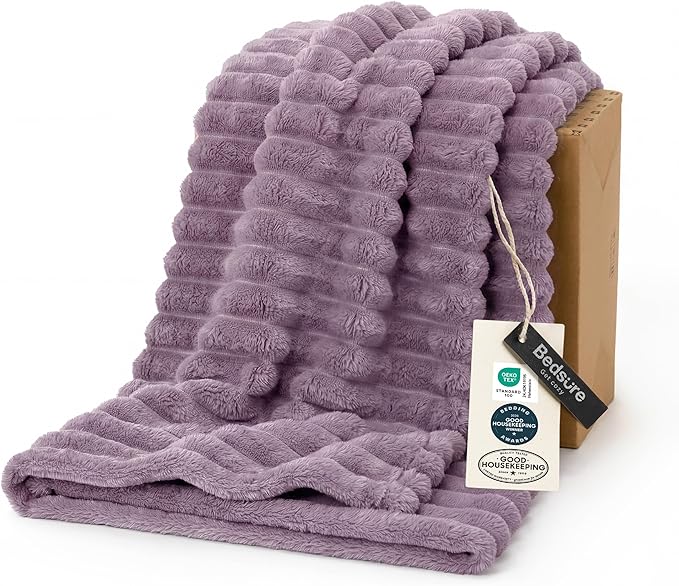 Bedsure GentleSoft Light Purple Fleece Blanket for Couch - Cozy Soft Blankets for Women, Cute Small Throws for Girls, 50x70 Inches