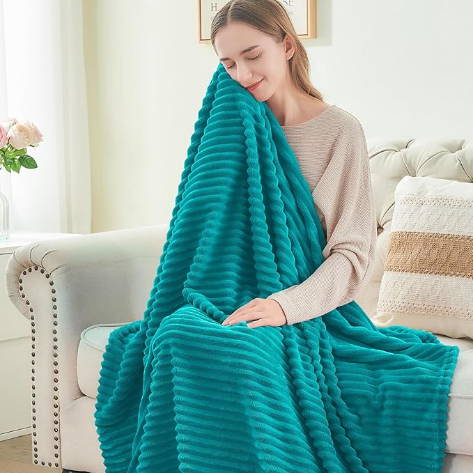 BEDELITE Fleece Blanket Queen Size – 3D Ribbed Jacquard Soft and Warm Decorative Fuzzy Blankets – Cozy, Fluffy, Plush Lightweight Throw Blankets for Couch, Bed, Sofa(Blue, 90x90 inches)