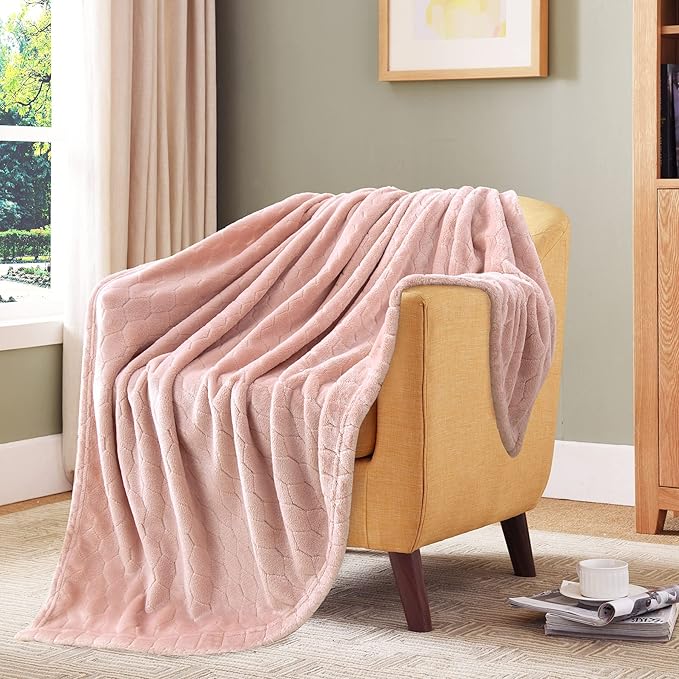 TOONOW Fleece Blanket Textured Fuzzy Plush Throw Blanket Twin Size 60" x 80", Super Soft Fluffy Bed Blanket Geometric Pattern Comfy Microfiber Flannel Blankets for Couch, Bed, Sofa, Light Pink