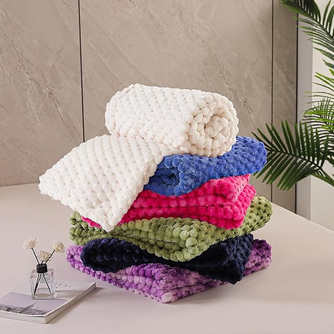 Exclusivo Mezcla Fleece Throw Blanket for Couch, Extra Large Fuzzy Cobalt Blue Bed Blankets, Soft Cozy Plush Sofa Throws for All Seasons, 50x70 Inches