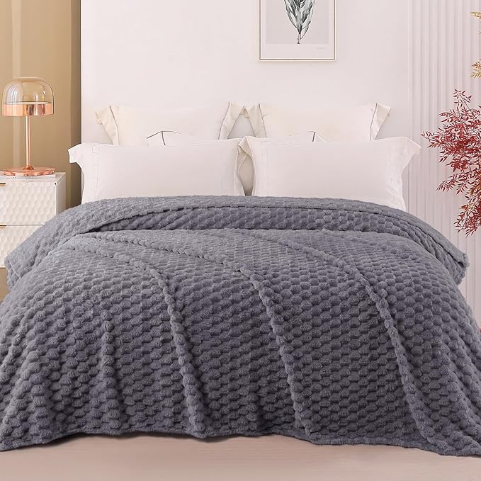 Exclusivo Mezcla Fleece California King Blanket for Bed, Oversized Fuzzy Grey Bed Blankets, Soft Cozy Plush Sofa Throws for All Seasons, 120x120 Inches