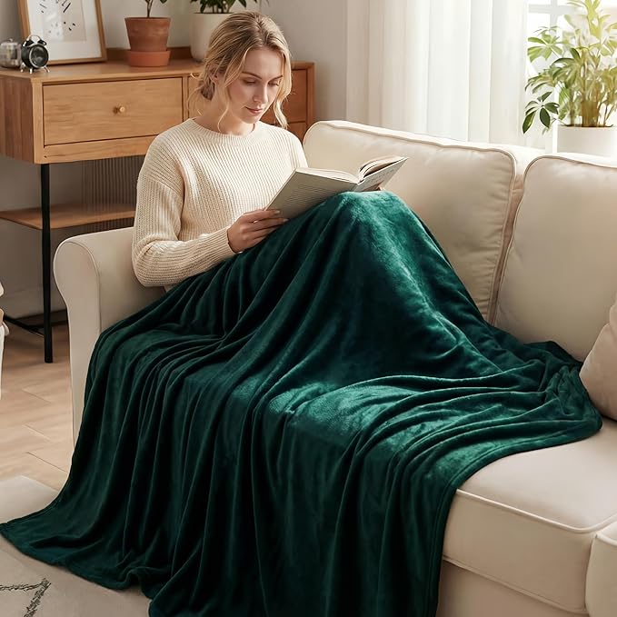 Exclusivo Mezcla Fleece Blanket King Size for Bed, Super Soft and Warm, All Season, Cozy, Plush, Lightweight, 90x104 Inches, Forest Green