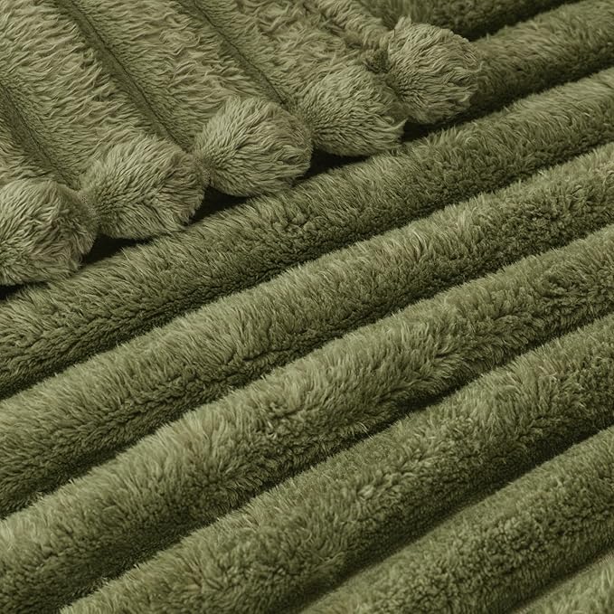 Exclusivo Mezcla Queen Size Flannel Fleece Blanket, Super Soft Striped Jacquard Bed Blanket, Lightweight Fuzzy Cozy for All Seasons, 90x90 Inches, Olive Green