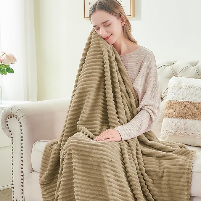 BEDELITE Fleece Blanket Queen Size – 3D Ribbed Jacquard Soft and Warm Decorative Fuzzy Blankets – Cozy, Fluffy, Plush Lightweight Throw Blankets for Couch, Bed, Sofa(Brown, 90x90 inches)