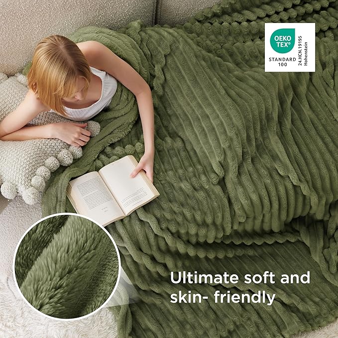 Bedsure GentleSoft California King Size Blanket for Couch - Cozy Soft Blankets for Women, Cute Small Fleece Throws for Girls, Birthday Gifts for Women, Moss, 102x96 Inches
