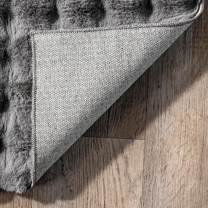 Nuloom Jeni Dark Grey, 3' x 5', Solid Faux Rabbit, Fluffy and Cozy, High Traffic, Stain Resistant, Easy Clean, Durable Washable Area Rug for Bedroom, Living Room, Dining, Den, Foyer, Entryway